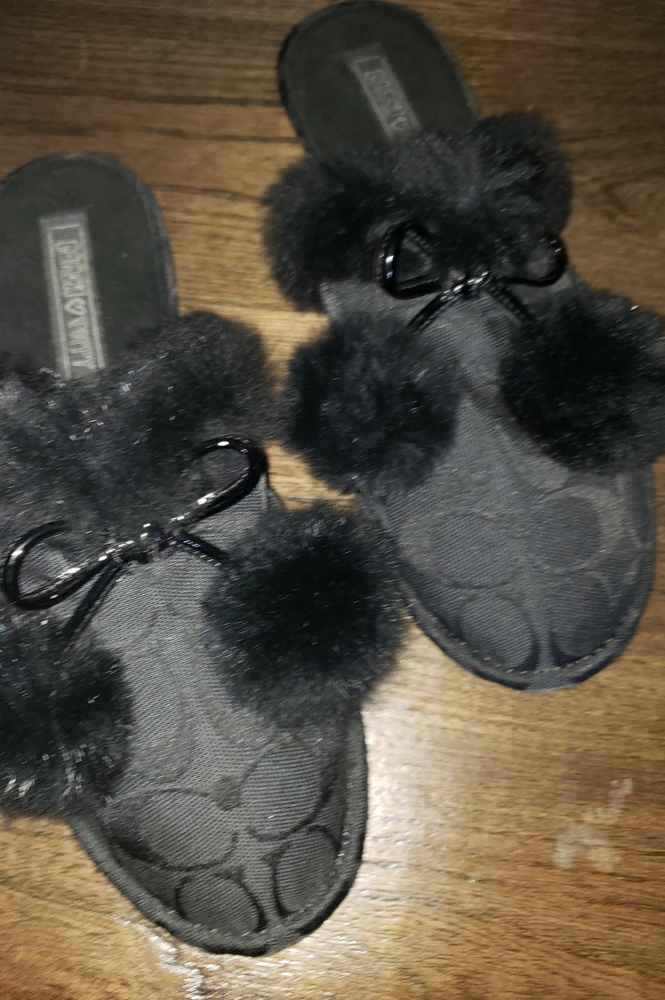 New Coach Poppy Jayda Signature Fur Slippers 8 - Picture 4 of 11